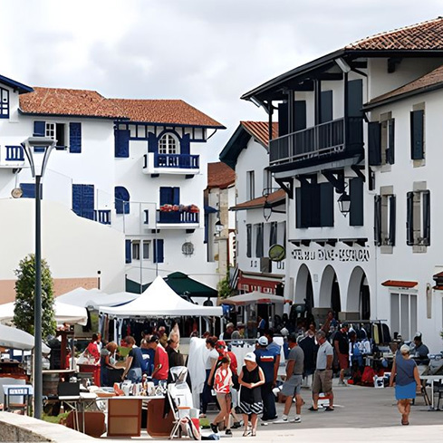 Ascain, ein baskisches Dorf am Fuße der Rhune: Besichtigung, Geschichte, Kultur und Tradition